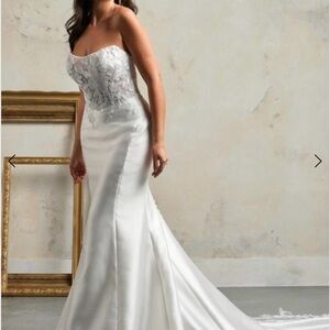 Rebecca Ingram “Goldie” Wedding Dress